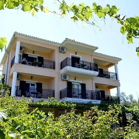 Despoina Tsoukaládhes