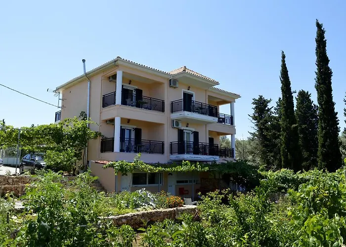 Despoina Tsoukaládhes