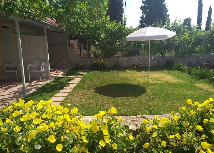 Despoina * Tsoukaladhes